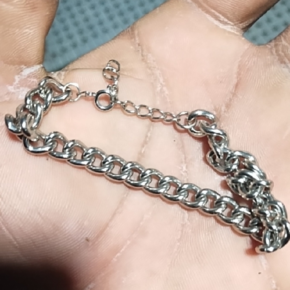 Elegant Silver Chain Bracelet